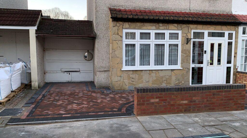 gallery-block-paving-13 red block paving with charcoal border
