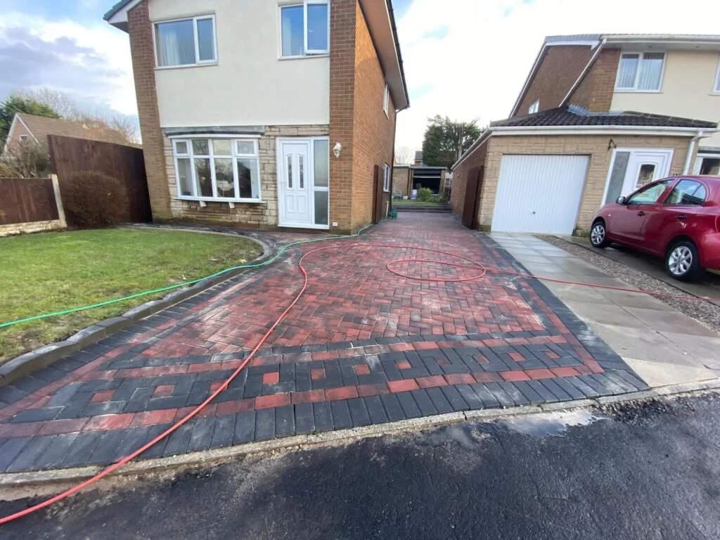 gallery-block-paving-40 Red block drive with charcoal border and feature